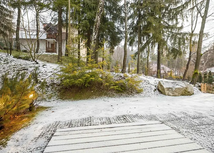 Cozy With Parking And Terrace In By Renters * Карпач