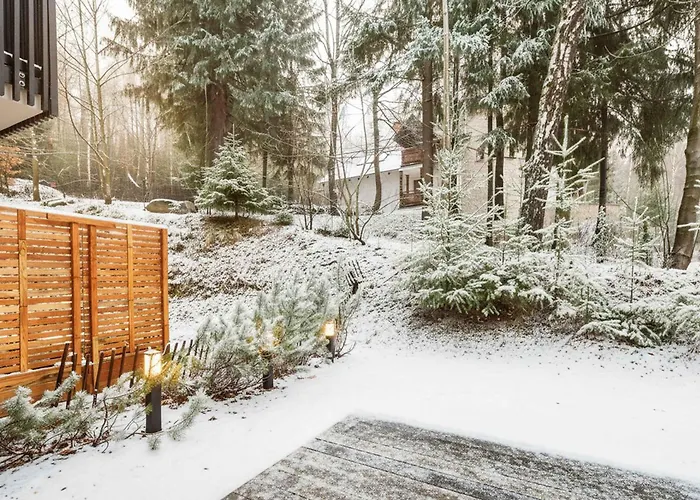 Cozy With Parking And Terrace In By Renters Апартаменты Карпач